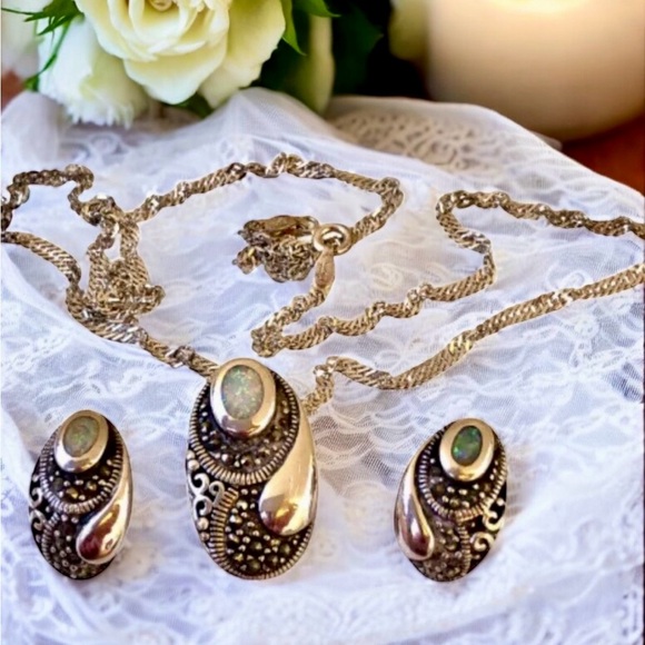 Jewelry - Vintage Sterling Silver 925 Maracite Necklace + Stud Earring Set OPALS